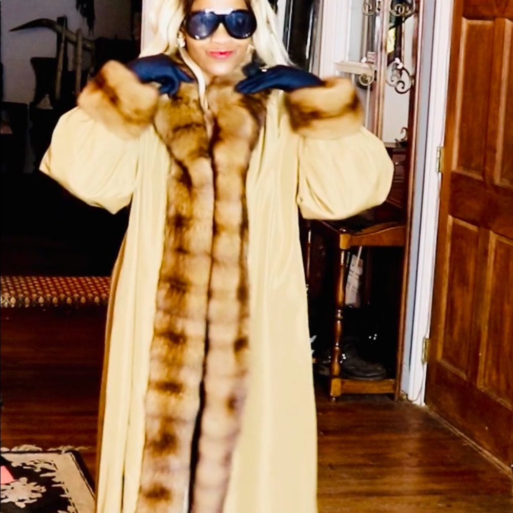 Designer New Yves st Laurent Russian sable fur coat S-M - Picture 3 of 13